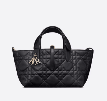 【どんな場面でも◎】Dior TOUJOURS バッグ ミディアム 4色展開